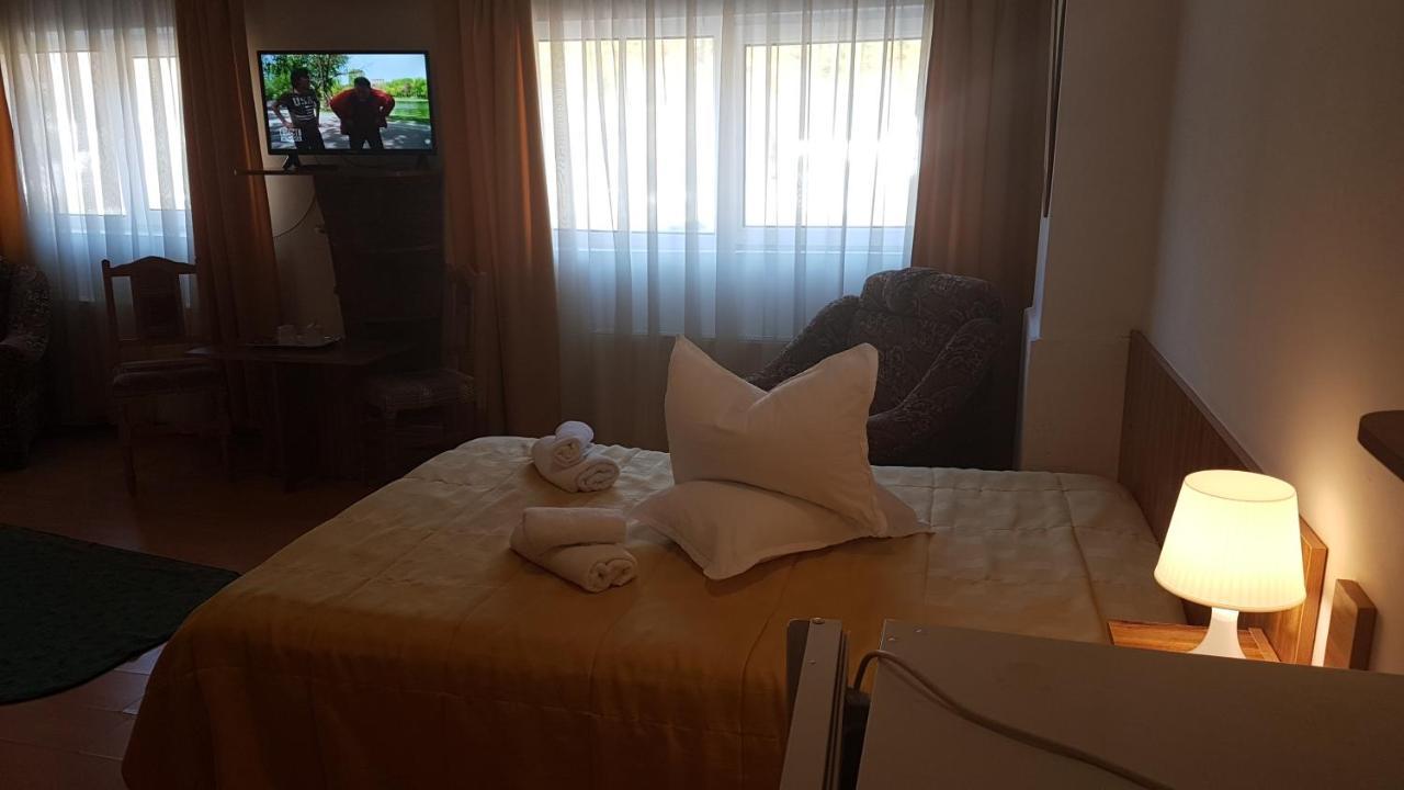 Pensiunea Casa Noastra Hotel ซินายา ภายนอก รูปภาพ