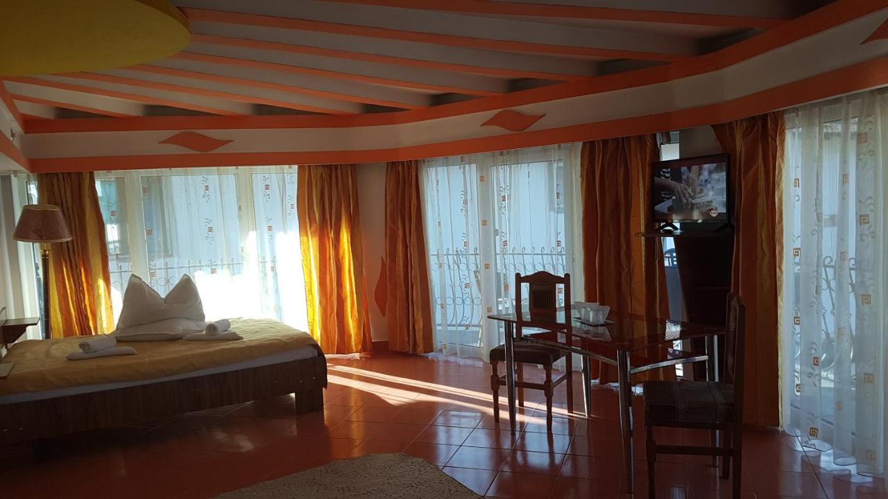 Pensiunea Casa Noastra Hotel ซินายา ภายนอก รูปภาพ